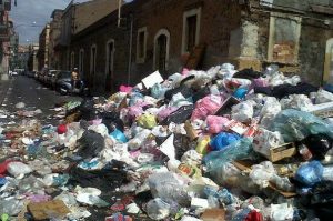 emergenza-rifiuti-sicilia-2
