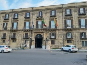 Palermo aumento stipendio portavoce