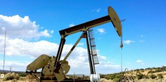 Benzina: petrolio crolla del -74%, ma alla pompa prezzo benzina scende solo del -11%