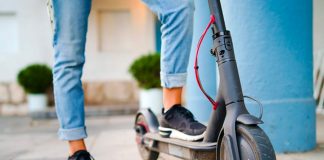 Far West a Catania: fanno cadere rovinosamente a terra ragazzo in monopattino fanno cadere ragazzo monopattino