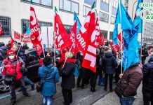 Sciopero di Natale, il 22 fermi commercio e turismo. Codacons: inaccettabile violenza verso cittadini e consumatori Sciopero di Natale