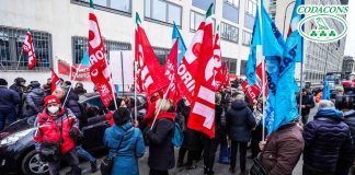 Sciopero di Natale, il 22 fermi commercio e turismo. Codacons: inaccettabile violenza verso cittadini e consumatori Sciopero di Natale