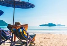 Estate 2025: il Codacons lancia il Decalogo del Bon Ton da Spiaggia Bon ton spiaggia