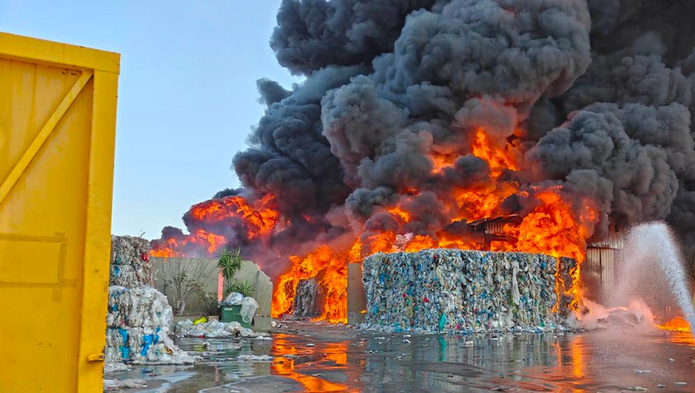 incendio zona industriale