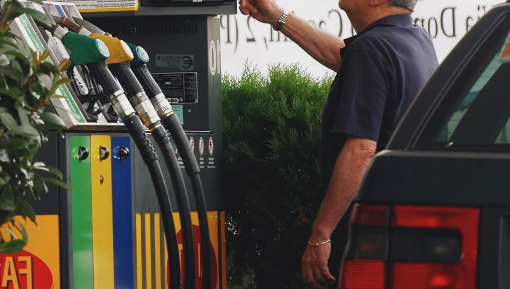 rialzi carburanti sicilia