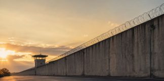 Codacons bambino di 18 mesi dietro le sbarre, la pena della madre non può diventare la pena del figlio bambino in carcere a Messina